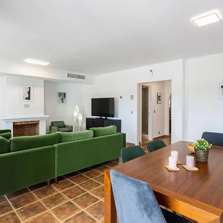 Private 4 Bedrooms House Shared Pool Montevideo Hills Golf By Aorastay Szálloda Estepona