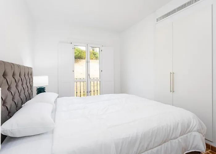 Private 4 Bedrooms House Shared Pool Montevideo Hills Golf By Aorastay ホテル