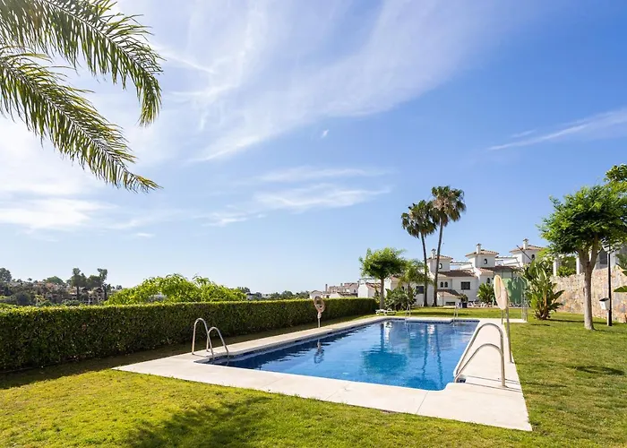 Private 4 Bedrooms House Shared Pool Montevideo Hills Golf By Aorastay Hotel